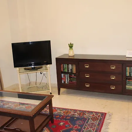 St. Jordi Comtal Apartmán *